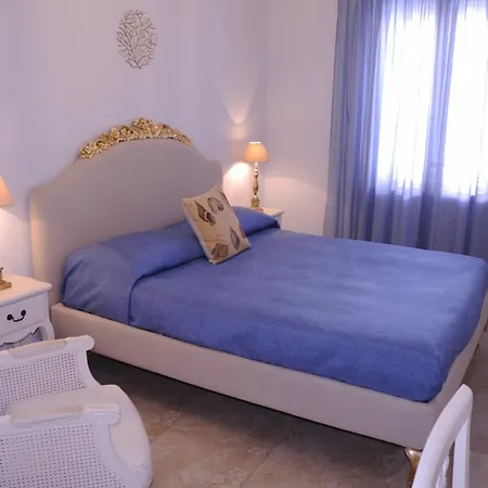 Il Veliero Hotel *